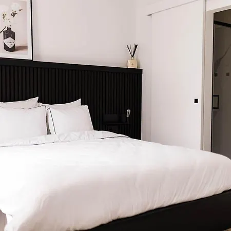Gorgeous Getaway In The Old Centre 2 אנטוורפן